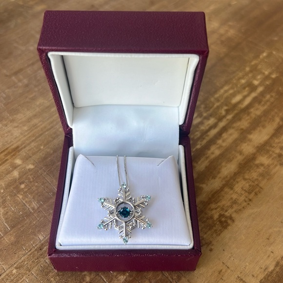 Helzberg Diamonds Snowflake Necklace - Picture 2 of 3